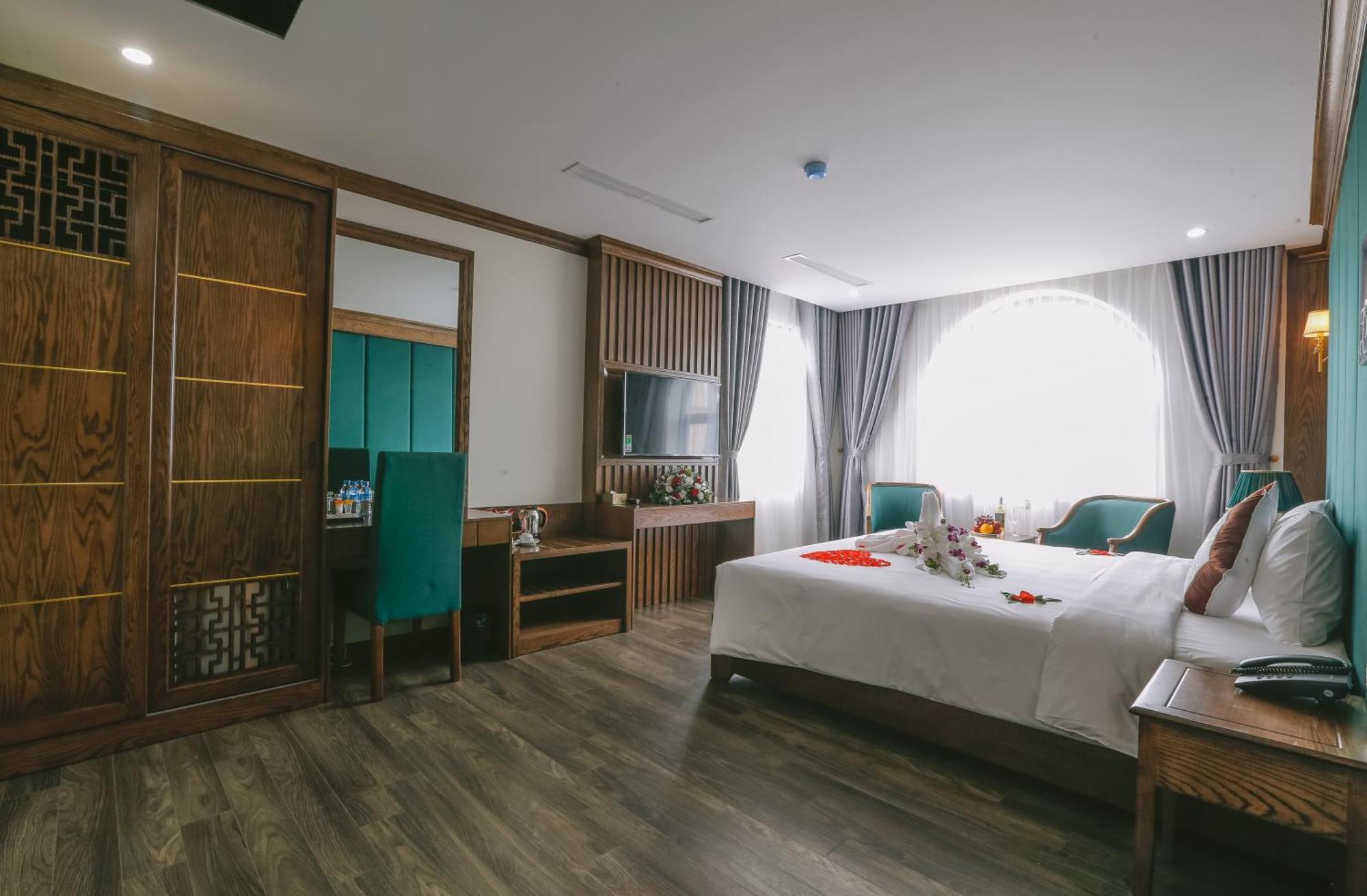 Prosperity Boutique Halong Hotel & Restaurent Халонг Экстерьер фото